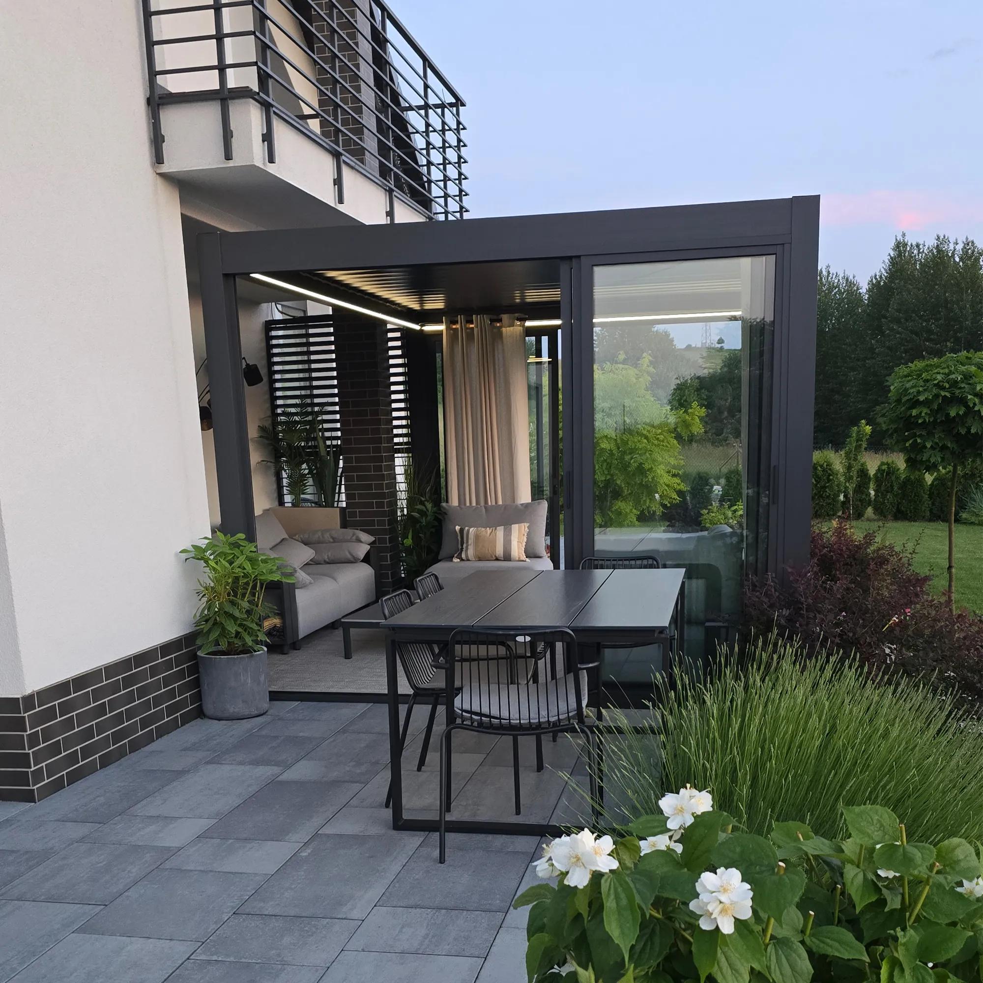 Drzwi przesuwne szklane 3M do pergoli Luxe antracytowe - zdjęcie 5